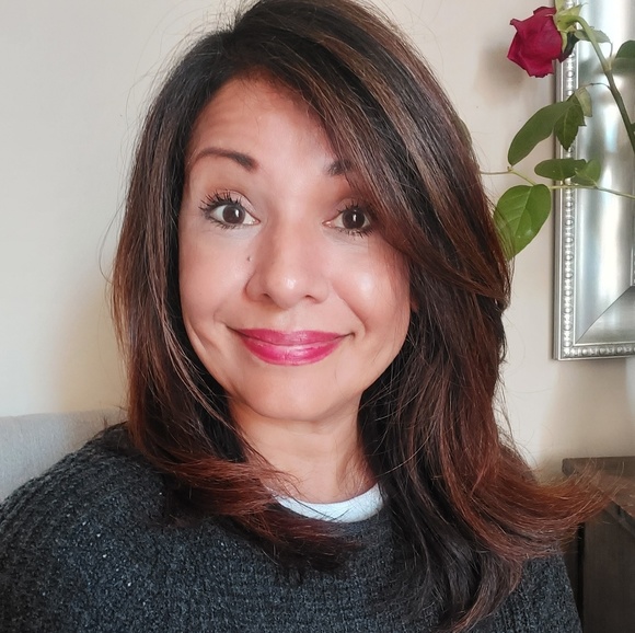 Meet your Posher, Sophia - Picture 1 of 1